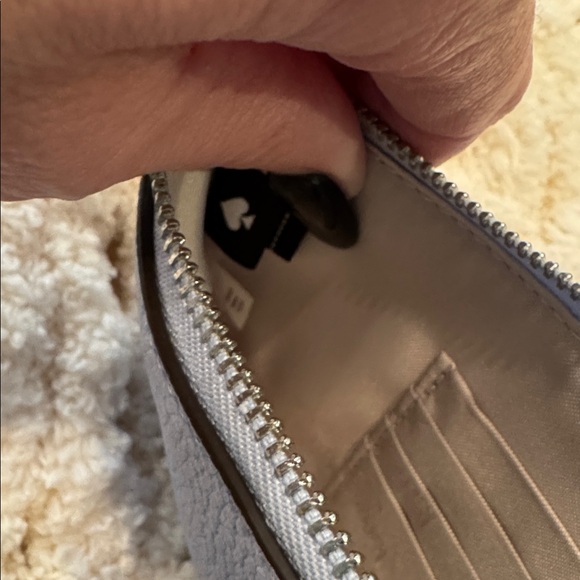 KATE SPADE Leila Medium Blue Leather Wristlet - Picture 4 of 12